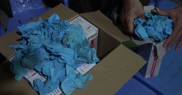 Phát hiện kho chứa hơn 8 tấn găng tay y tế đã qua sử dụng tại Thái Nguyên