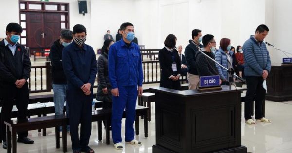 Cựu Giám đốc CDC Hà Nội bị tuyên phạt 10 năm tù vì nâng khống máy xét nghiệm Covid-19