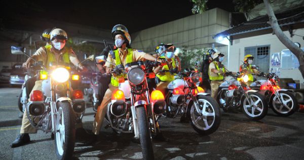 Cảnh sát TP.HCM tung quân chống đua xe đêm Giáng sinh