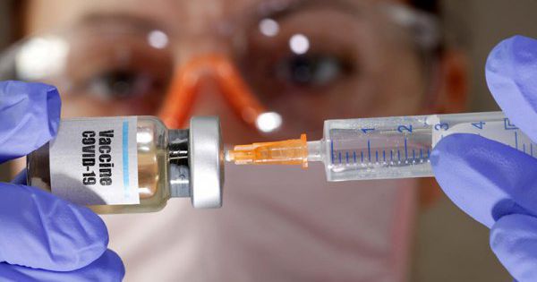 Thái Lan muốn mua thêm 35 triệu liều vắcxin ngừa COVID-19