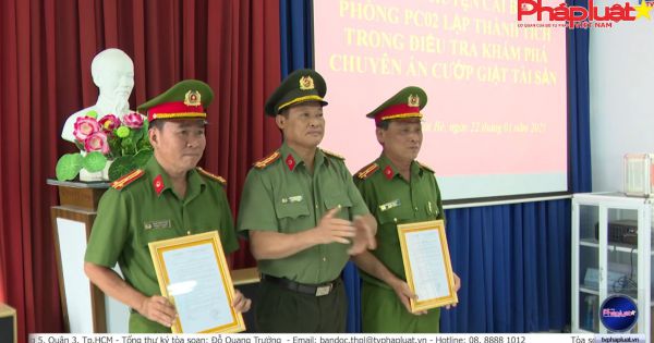 Chủ tịch UBND tỉnh Tiền Giang thưởng nóng các tập thể phá án cướp tài sản