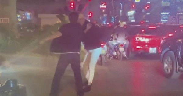 Hà Nội: Tài xế đấm người đi đường bị khởi tố