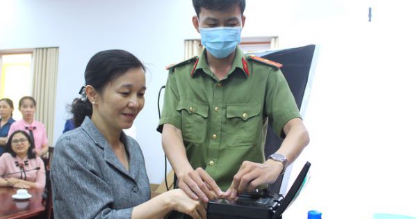 TP. HCM: Cấp CCCD gắn chip cho người dân và cán bộ quận Bình Tân