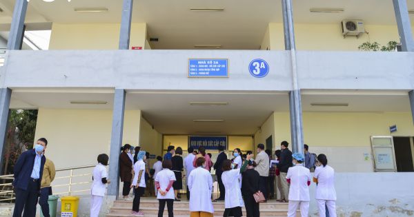 Khẩn trương hỗ trợ Điện Biên thành lập bệnh viện dã chiến