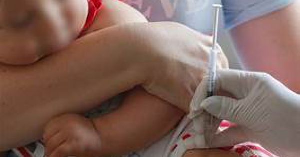 Cháu bé hơn 3 tháng tuổi tử vong sau khi tiêm ngừa tại Cà Mau