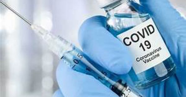 Giới ngoại giao Mỹ bị tố bí mật xin tiêm vắc-xin Covid-19 của nước ngoài