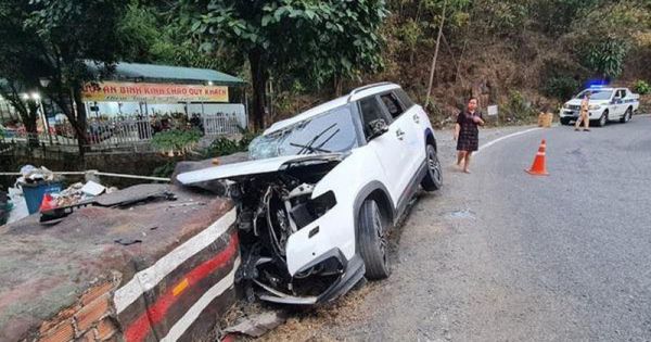 Xe 7 chỗ gặp nạn trên đèo Bảo Lộc, 4 người trong gia đình thương vong