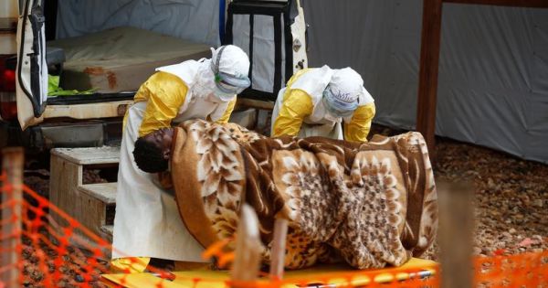Ghi nhận 13 trường hợp tử vong vì dịch Ebola ở Châu Phi