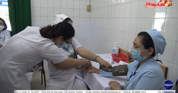 Những mũi vaccine đầu tiên tiêm cho nhân viên y tế tại TPHCM