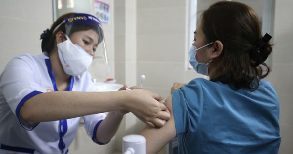 522 người Việt Nam được tiêm vắc xin COVID-19; ghi nhận một số phản ứng thông thường đã khuyến cáo