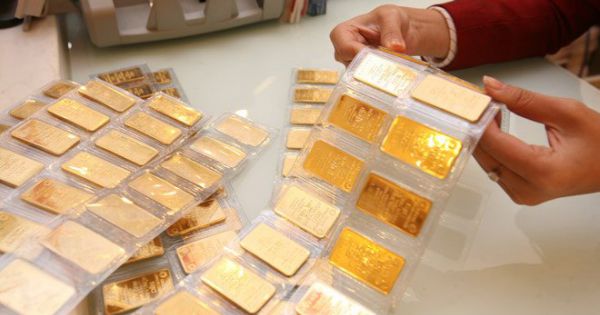 Giá vàng giảm tiếp 150.000 đồng mỗi lượng