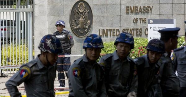Mỹ rút nhân viên ngoại giao khỏi Myanmar