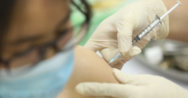 6 người tiêm thử nghiệm mũi 2 vaccine COVIVAC của Việt Nam