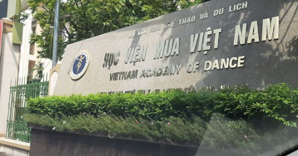 Học sinh Học viện Múa Việt Nam tiếp tục đối mặt nguy cơ không có bằng