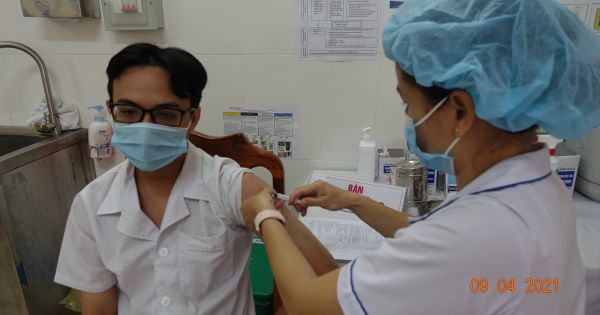 TP.HCM khẩn trương tiêm vắc xin COVID-19 đợt 2, trước ngày 15-5 phải xong