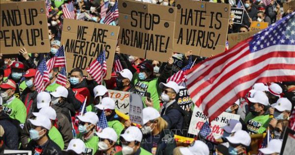 Mỹ thông qua luật chống tội ác hận thù nhằm vào người gốc Á