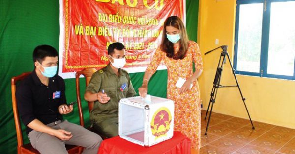 Quảng Nam: Cử tri 6 xã biên giới đi bầu cử sớm