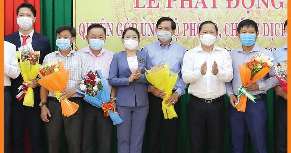 Tập đoàn Hưng Thịnh trao tặng cho tỉnh Bình Định 50.000 liều vaccine COVID-19