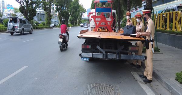Cảnh sát giao thông Công an TP Hà Nội : Đẩy mạnh xử lý phương tiện giao thông dừng đỗ sai quy định