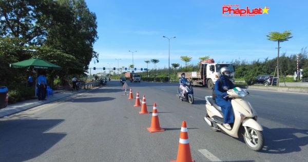 TP Hà Nội: Thanh tra Giao thông quận Long Biên tích cực kiểm soát, phòng chống dịch bệnh
