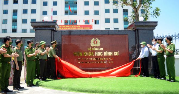 Thủ tướng Phạm Minh Chính dự Lễ gắn biển công trình Trụ sở Viện Khoa học hình sự