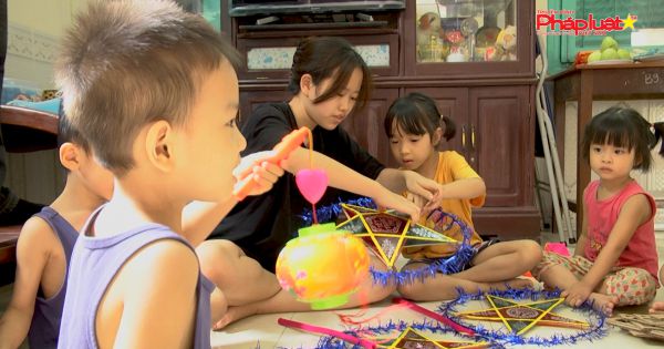 TP Hà Nội: Chương trình “Trung thu mùa Covid 2021” trao quà cho trẻ em có hoàn cảnh khó khăn