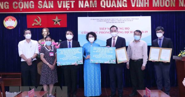 TP Hồ Chí Minh tiếp nhận kinh phí, thiết bị y tế chống dịch COVID-19 do Chính quyền tỉnh Giang Tô, Trung Quốc trao tặng