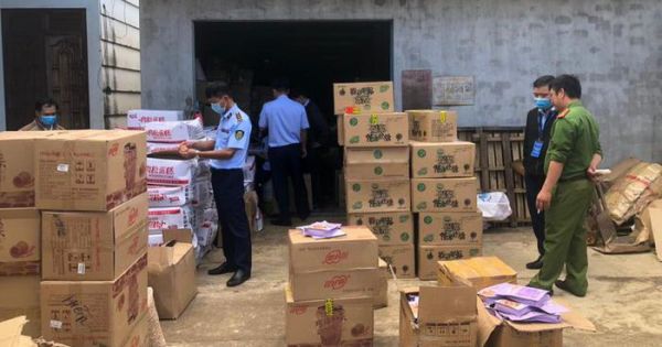 Gia Lai: Phạt 50,5 triệu đồng cơ sở bán thực phẩm nhập lậu dịp cận Tết