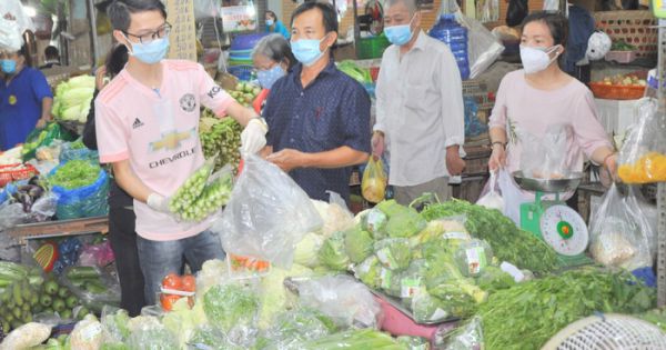 TPHCM: Gần 100% chợ truyền thống hoạt động trở lại