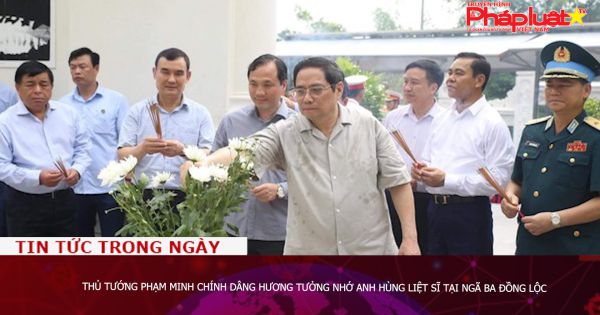 Thủ tướng Phạm Minh Chính dâng hương tưởng nhớ anh hùng liệt sĩ tại Ngã ba Đồng Lộc