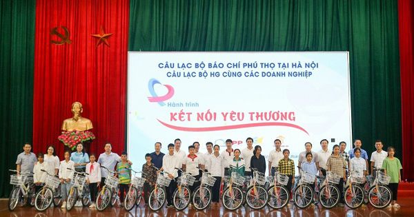 CLB Báo chí Phú Thọ trao tặng nhà tình nghĩa cho các gia đình có hoàn cảnh khó khăn tại Lào Cai
