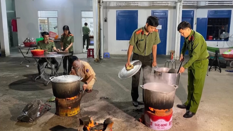 (Ninh Thuận) - Bếp ăn tình thương ấm lòng bệnh nhân nghèo