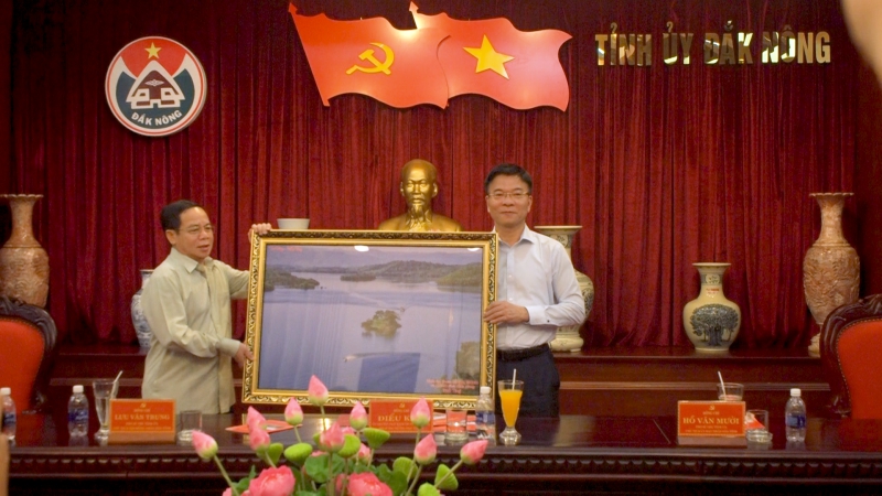 Bộ trưởng Bộ Tư pháp Lê Thành Long làm việc với Thường trực Tỉnh ủy Đắk Nông