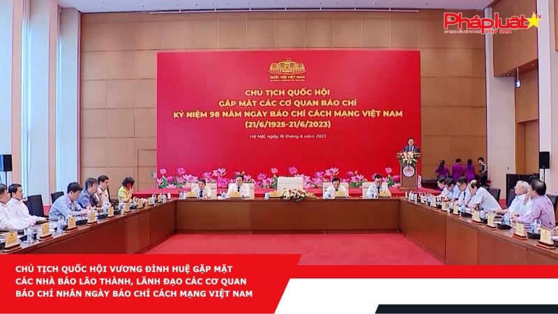 Chủ tịch Quốc hội Vương Đình Huệ gặp mặt các nhà báo lão thành, lãnh đạo các cơ quan báo chí nhân ngày báo chí Cách mạng Việt Nam