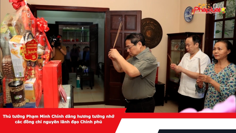Thủ tướng Phạm Minh Chính dâng hương tưởng nhớ các đồng chí nguyên lãnh đạo Chính phủ