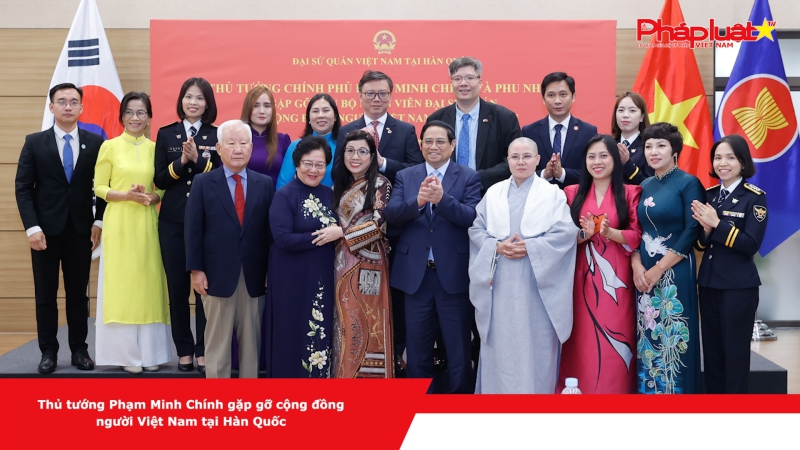 Thủ tướng Phạm Minh Chính gặp gỡ cộng đồng người Việt Nam tại Hàn Quốc