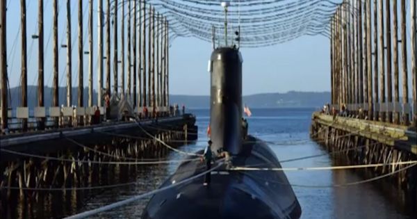 Tàu ngầm tên lửa hành trình hải quân Mỹ xuất hiện ở Hàn Quốc