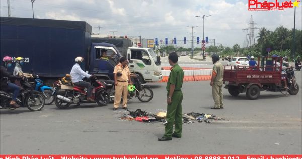 Hung thần xe ben cán nát xe máy tại đại lộ Phạm Văn Đồng