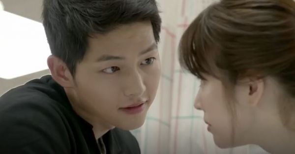 Chặng đường 'phim giả tình thật' của Song Hye Kyo - Song Joong Ki