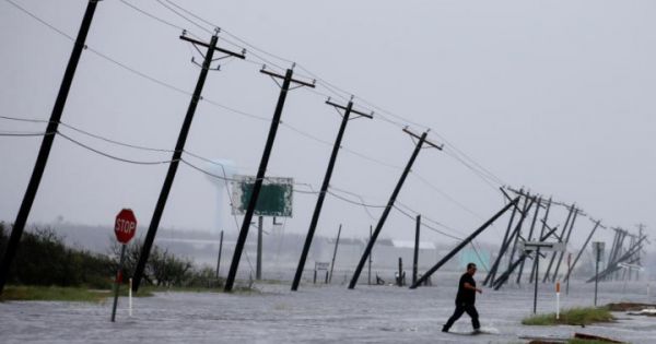Texas, Mỹ như trong ngày tận thế vì bão Harvey tàn phá