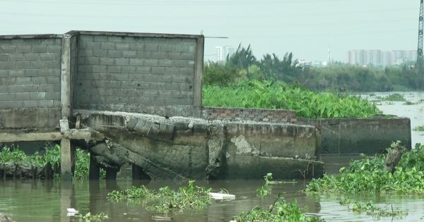 Hàng chục căn nhà có nguy cơ sụt xuống sông Sài Gòn
