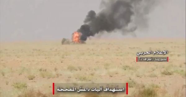Quân Syria pháo kích ác liệt IS tại ở Deir Ezzor