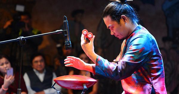 “Phù thủy” bộ gõ Trần Xuân Hòa - Người tiên phong của một trường phái âm nhạc mới độc và lạ