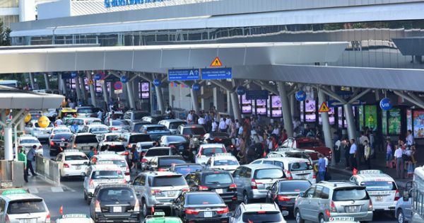 Bộ GTVT: Không đủ cơ sở dừng việc thu phí ô tô vào sân bay