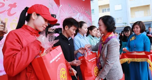 Gần 1.000 công nhân tham dự “Tết sum vầy” ở KCN Bắc Thăng Long