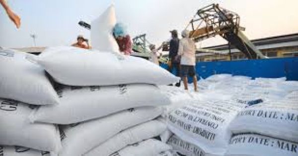 Việt Nam: Người dân phải mua gạo đắt hơn giá Xuất khẩu