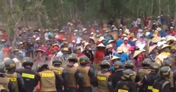Bình Định: Hàng trăm người phản đối dự án điện gió