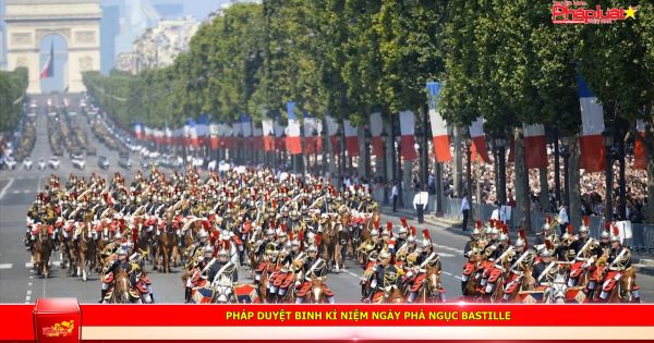 Pháp duyệt binh kỉ niệm ngày phá ngục Bastille