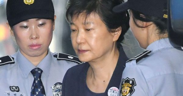 Hàn Quốc: Cựu Tổng thống Park Geun Hye đối mặt thêm án phạt