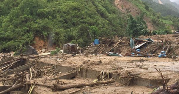 Điểm báo ngày 23/07/2018: 30 người chết và mất tích do mưa lũ, lũ quét, sạt lở đất